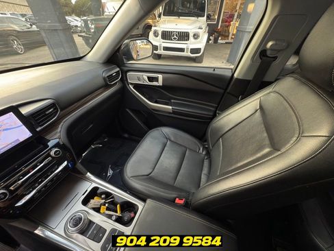 Used 2021 Ford Explorer Limited w/ Equipment Group 301A RWD image 28