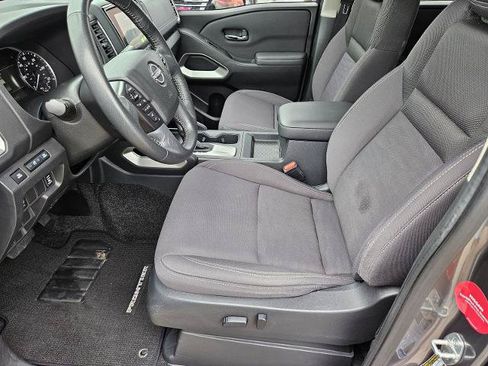 Certified 2022 Nissan Frontier SV RWD image 14