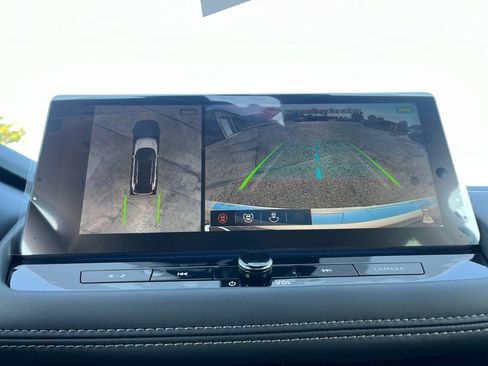 New 2026 Nissan Rogue Platinum w/ Platinum Premium Package image 9