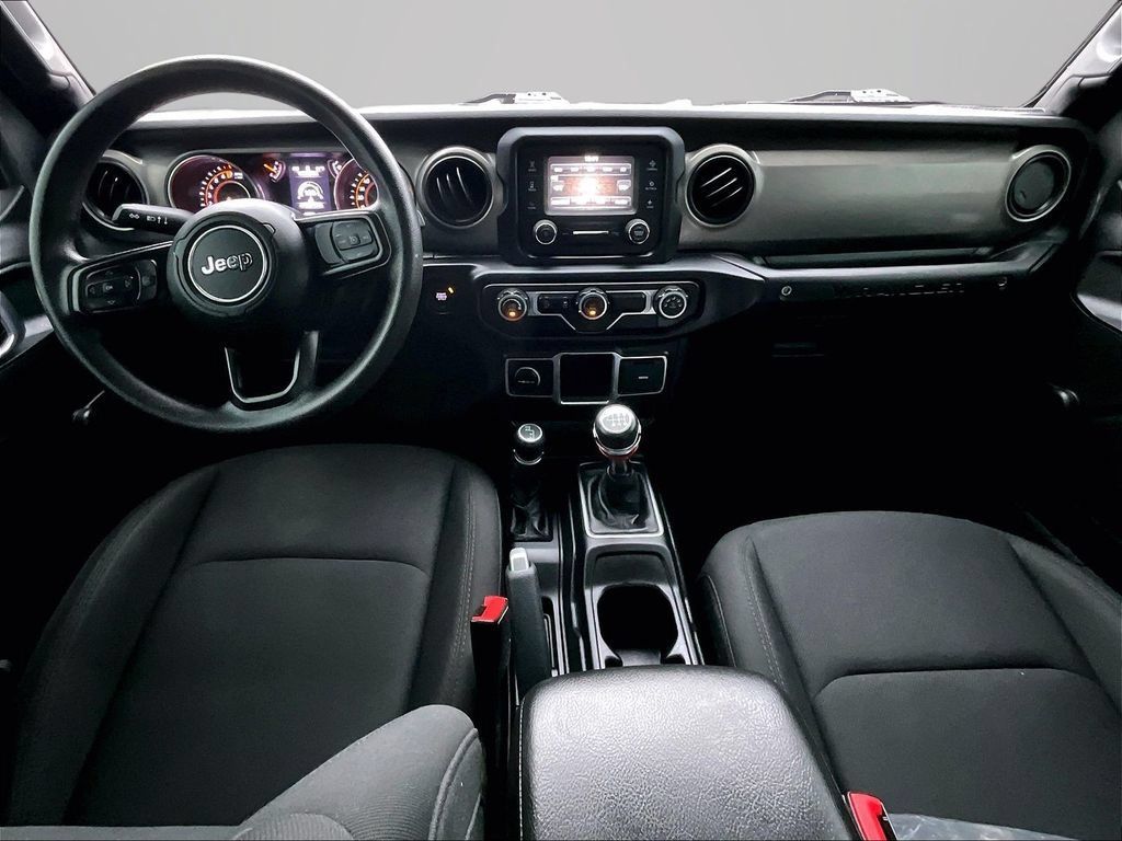 Used 2019 Jeep Wrangler Sport AWD/4WD image 17