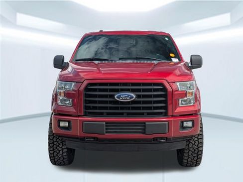 Used 2016 Ford F150 XLT w/ Equipment Group 302A Luxury AWD/4WD image 10