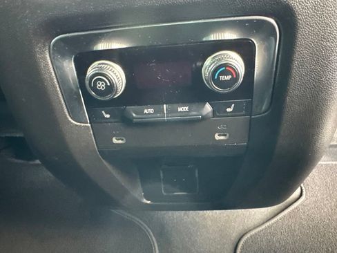 Used 2023 GMC Yukon AT4 w/ AT4 Premium Package AWD/4WD image 27