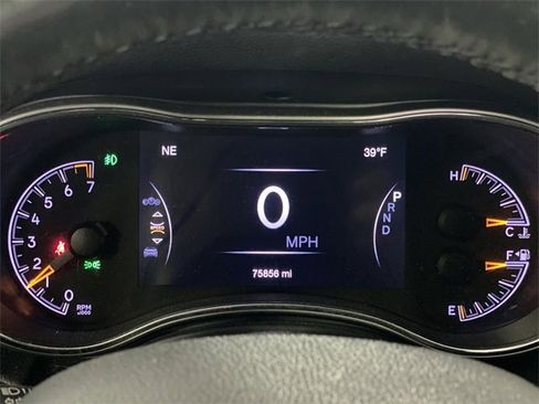 Used 2017 Jeep Grand Cherokee Altitude image 11