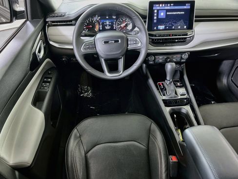 Used 2023 Jeep Compass Limited AWD/4WD image 20