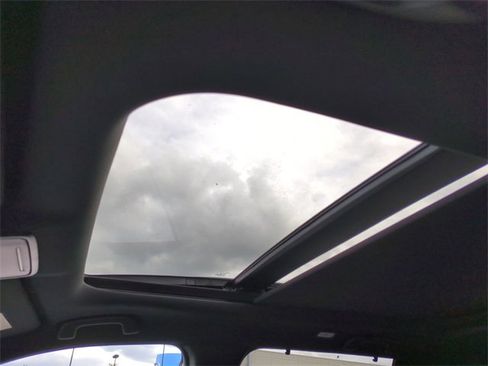 New 2025 Honda Pilot TrailSport image 18