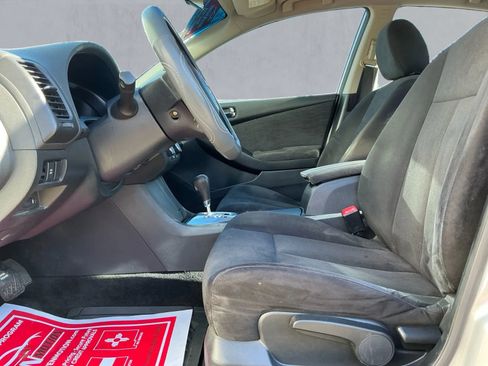 Used 2010 Nissan Altima 2.5 S image 10