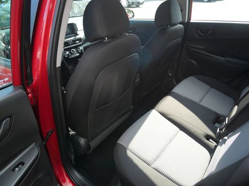 Used 2021 Hyundai Kona SE FWD image 23