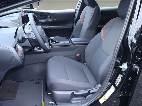 New 2026 Toyota Prius Plug-In Hybrid image 11