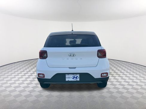 New 2026 Hyundai Venue SE FWD image 7