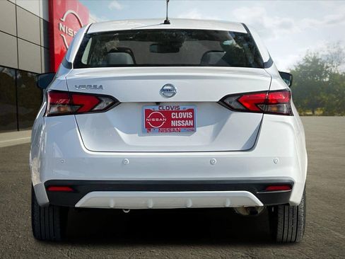 Used 2021 Nissan Versa S image 8