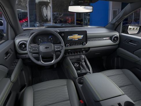 New 2026 Chevrolet Colorado ZR2 w/ Technology Package AWD/4WD image 15