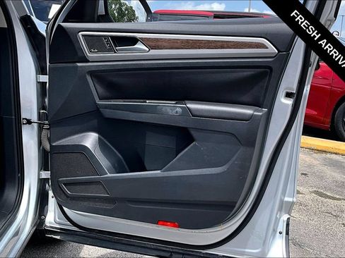 Used 2019 Volkswagen Atlas SEL Premium AWD/4WD image 28