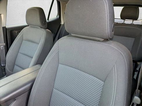 Used 2024 GMC Terrain SLE AWD/4WD image 15