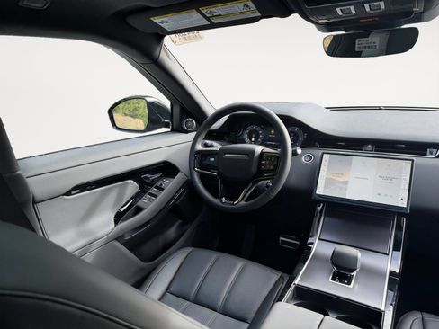 New 2026 Land Rover Range Rover Evoque Dynamic SE AWD/4WD image 8