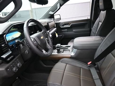 New 2026 Chevrolet Silverado 1500 High Country image 8