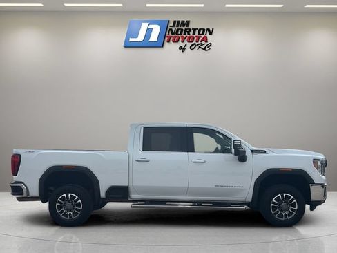 Used 2021 GMC Sierra 2500 SLT w/ X31 Off-Road Package AWD/4WD image 4