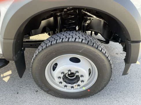 New 2024 Ford F550 4x4 Regular Cab Super Duty image 8