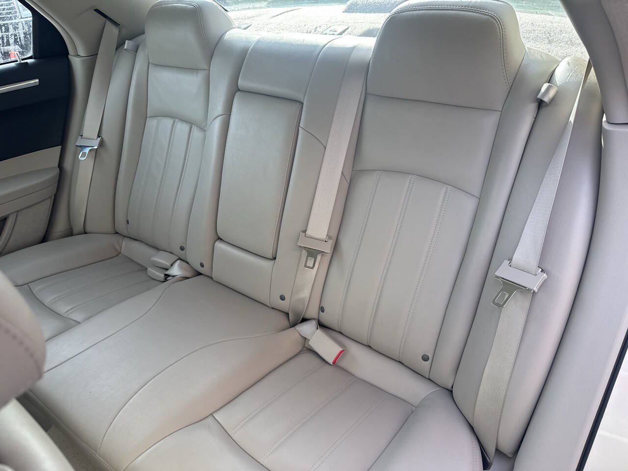 Used 2005 Chrysler 300 C w/ Sound Group II RWD image 17