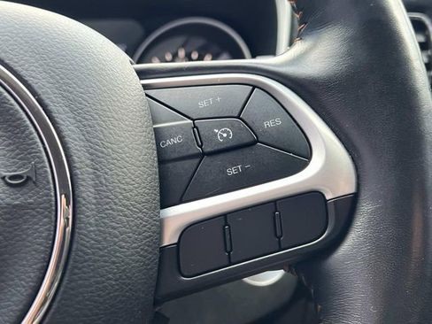 Used 2019 Jeep Compass Limited AWD/4WD image 26