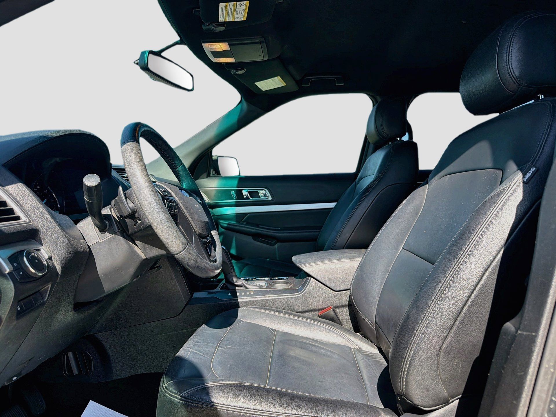 Used 2016 Ford Explorer XLT FWD image 24