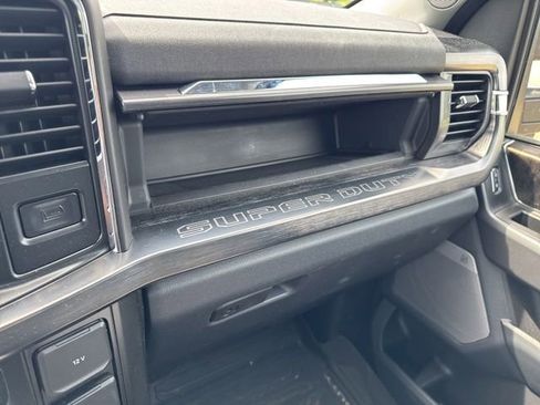 Used 2025 Ford F250 Lariat w/ Chrome Package AWD/4WD image 27