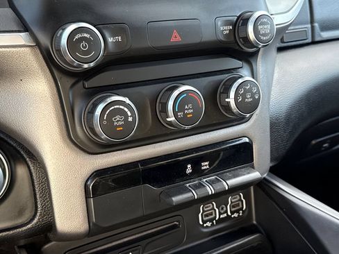 Used 2019 RAM 1500 Big Horn AWD/4WD image 23