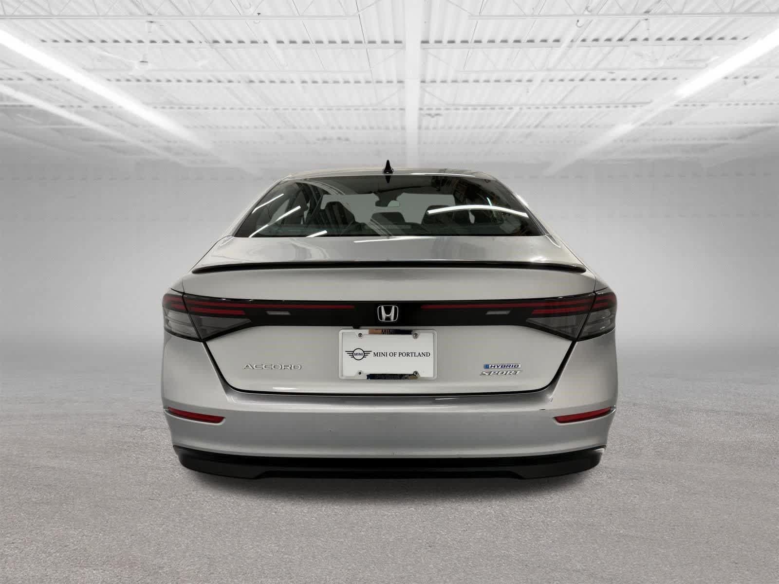 Used 2024 Honda Accord Sport image 4