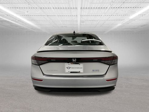 Used 2024 Honda Accord Sport image 4
