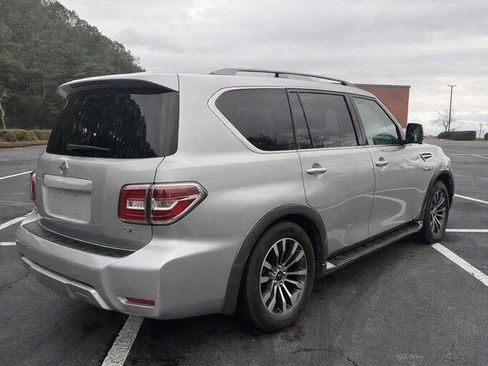 Used 2020 Nissan Armada SL w/ Premium Package image 2