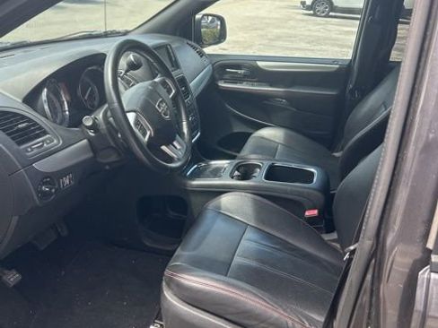 Used 2018 Dodge Grand Caravan GT image 5