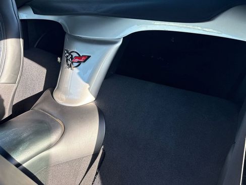 Used 2004 Chevrolet Corvette Convertible w/ Preferred Equipment Group RWD image 44