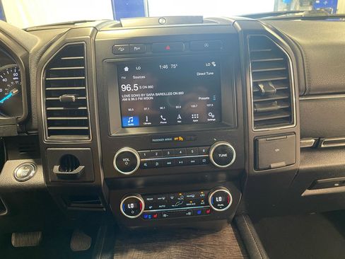 Used 2019 Ford Expedition Max Limited AWD/4WD image 16