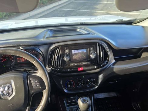 Used 2018 RAM ProMaster City Tradesman FWD image 8