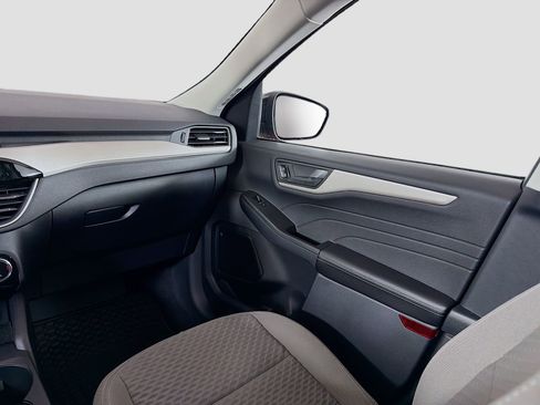 Used 2022 Ford Escape SE w/ SE Sport Appearance Package image 23