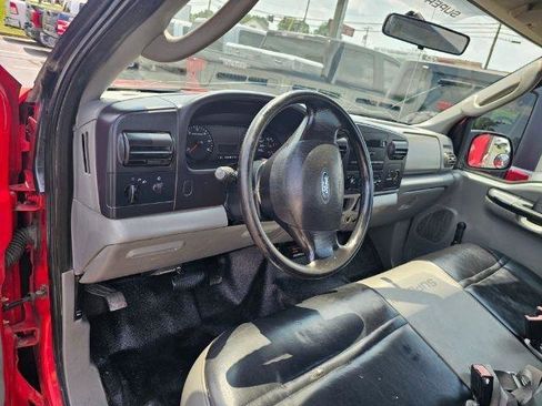 Used 2005 Ford F250 XL RWD image 7