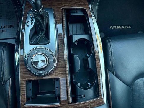 Used 2020 Nissan Armada SL w/ Premium Package image 31
