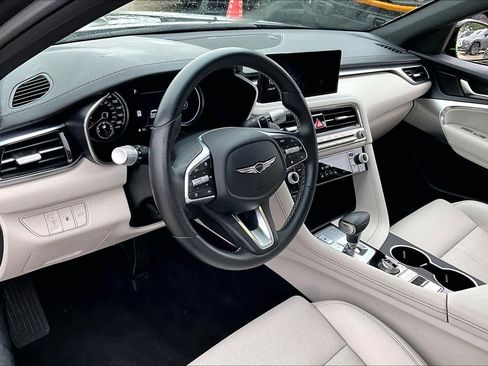 Used 2025 Genesis G70 2.5T RWD image 16