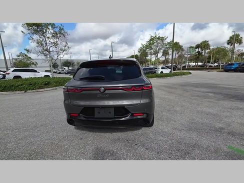 Used 2025 Alfa Romeo Tonale w/ Premium Package image 34