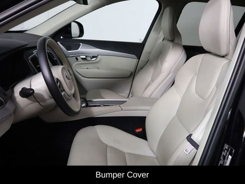 Used 2023 Volvo XC90 B5 Core w/ Protection Package Premier image 14