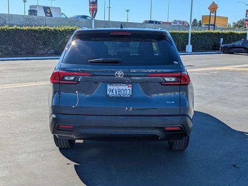 Used 2024 Toyota Grand Highlander XLE image 10