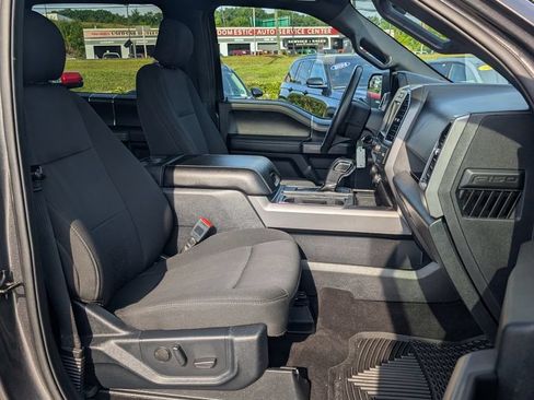 Used 2020 Ford F150 XLT w/ Equipment Group 302A Luxury AWD/4WD image 19