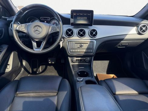 Certified 2017 Mercedes-Benz GLA 250 4MATIC image 9