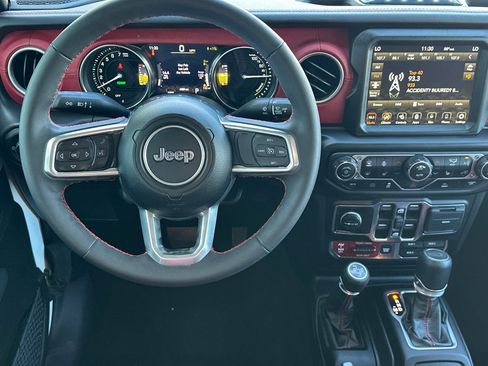 Used 2023 Jeep Wrangler Unlimited Rubicon 4xe image 15