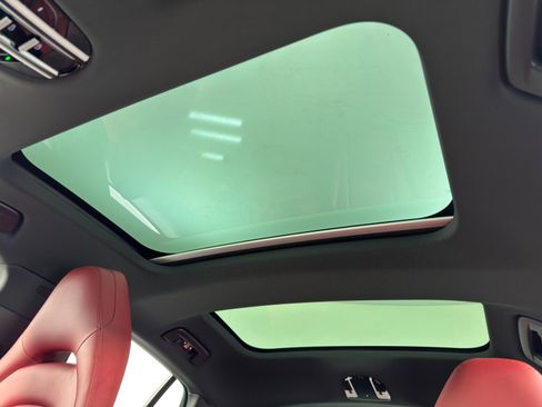 Used 2022 Porsche Panamera 4S w/ Premium Package image 12