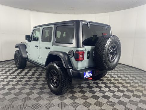 Used 2023 Jeep Wrangler Unlimited Rubicon w/ Xtreme 35 Tire Package AWD/4WD image 10