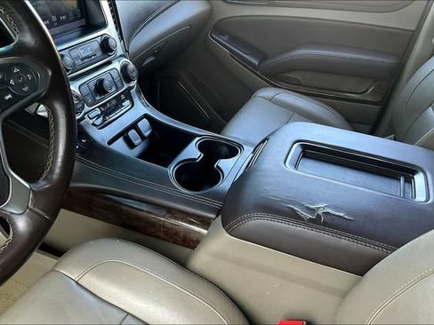 Used 2018 Chevrolet Tahoe LT image 17