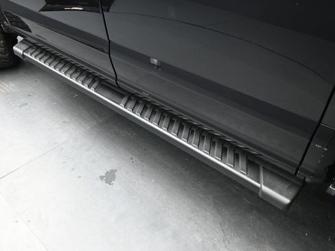 Used 2019 Ford F150 XLT image 11