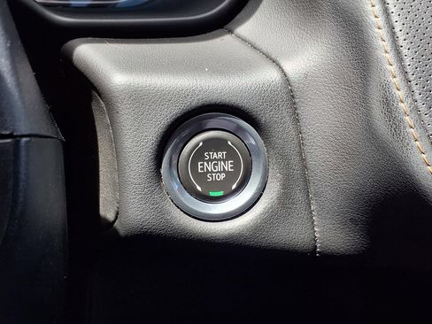 Used 2021 GMC Yukon AT4 w/ LPO, Illumination Package AWD/4WD image 12