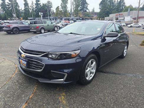 Used 2016 Chevrolet Malibu LS FWD image 3