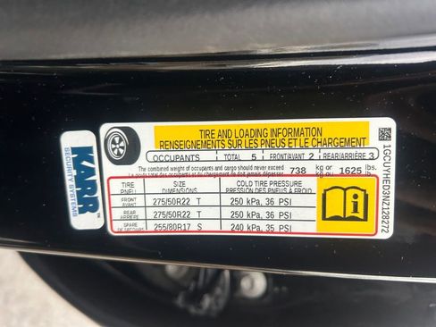 Used 2022 Chevrolet Silverado 1500 High Country w/ Technology Package image 34